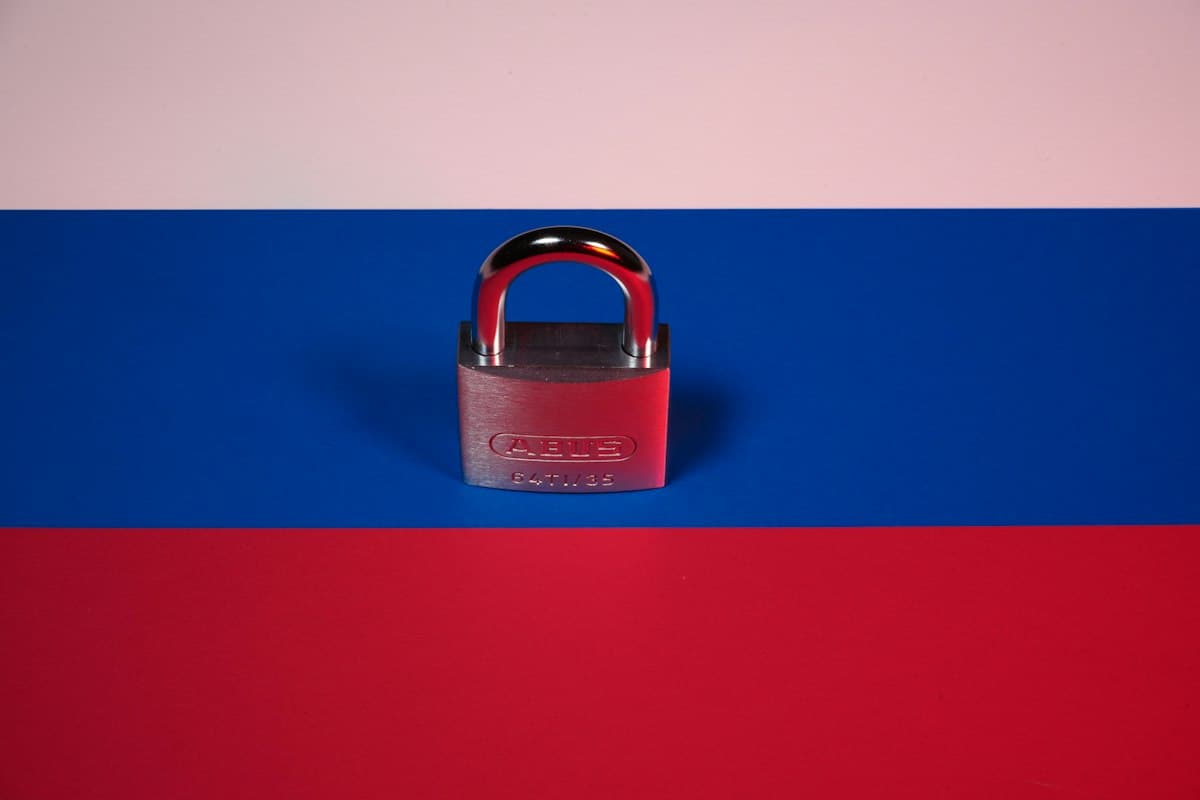 Как проверить, к каким сервисам привязана карта